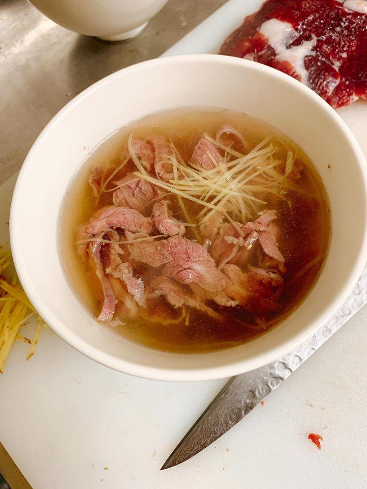 映先牛肉湯