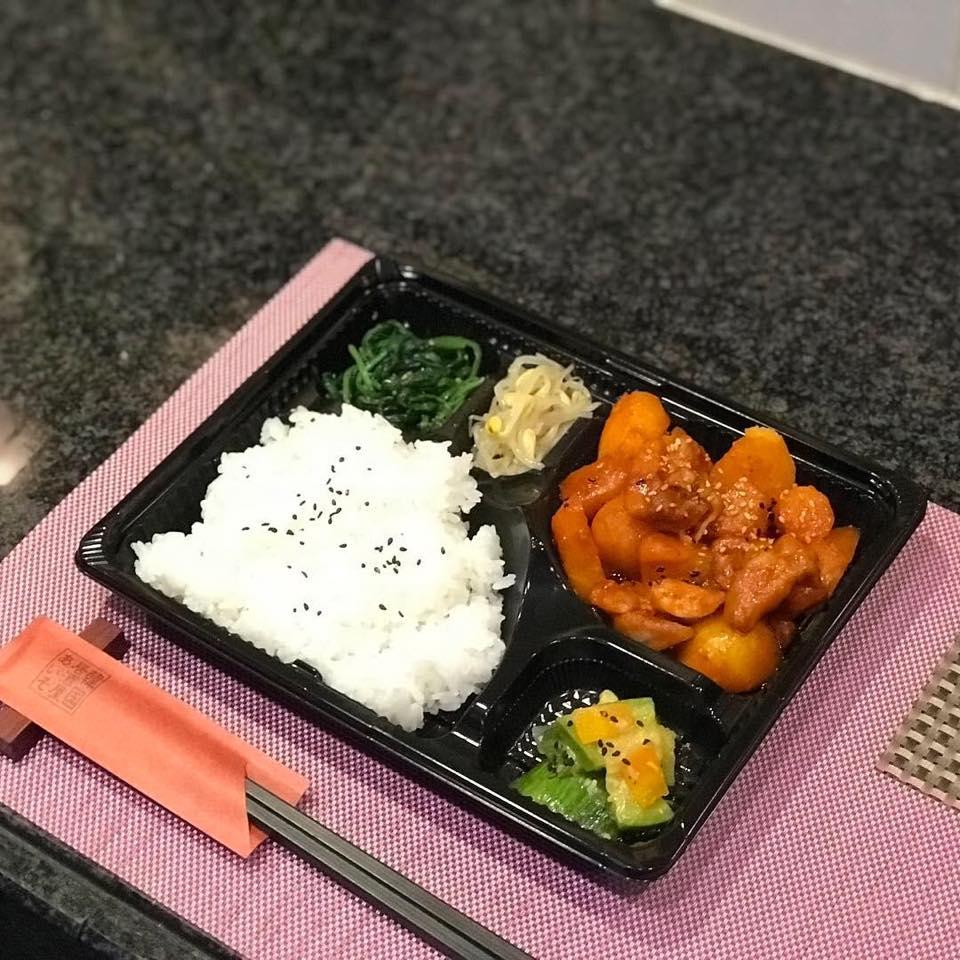 韓国居酒屋　あいそ