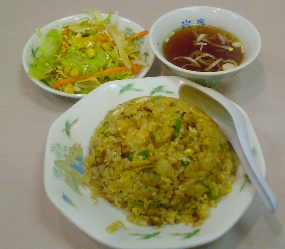 珍楽 アコスビル店