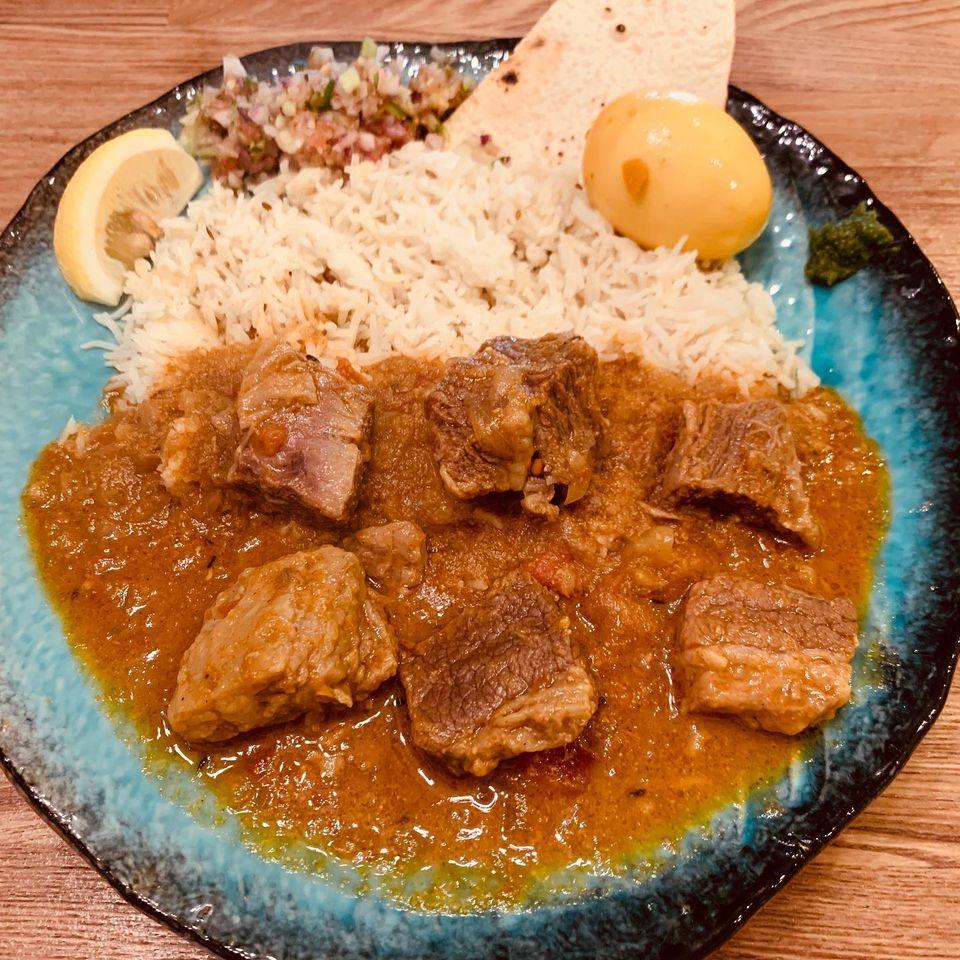 肉 スパイスカレー　ガネック