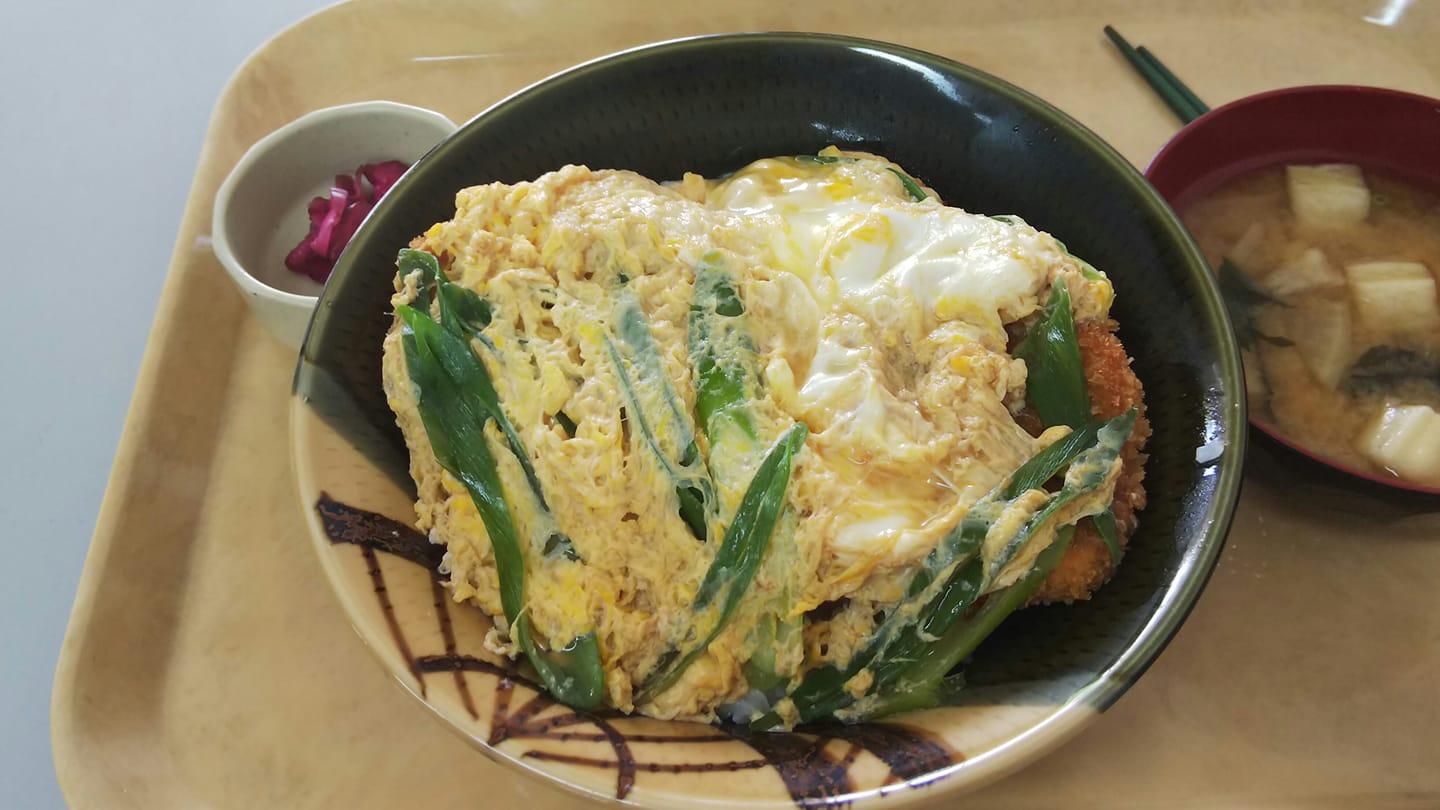 弥助食堂