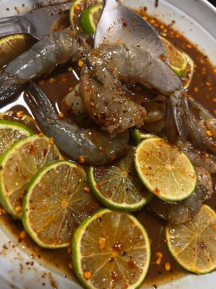 ตำละยำ-ครัวคุณทอรุ้ง Samut Prakan