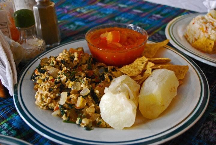 Café Arqueológico Yaxha