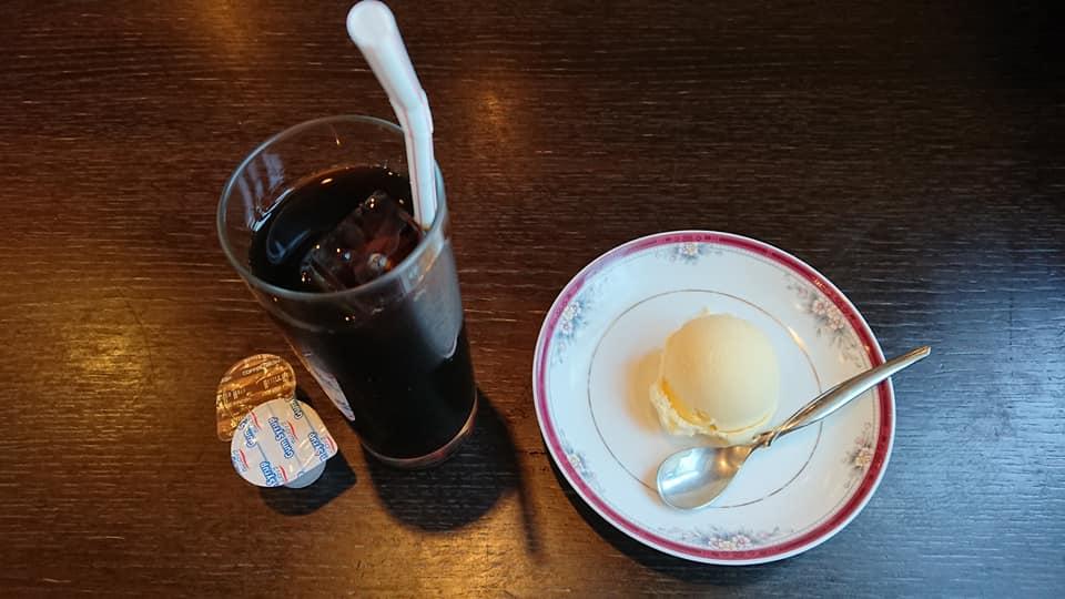 葉ジュウ