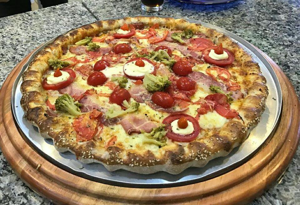 Die,f Pizza