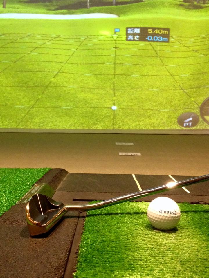 スクリーンゴルフ＆スポーツバー Tee-up