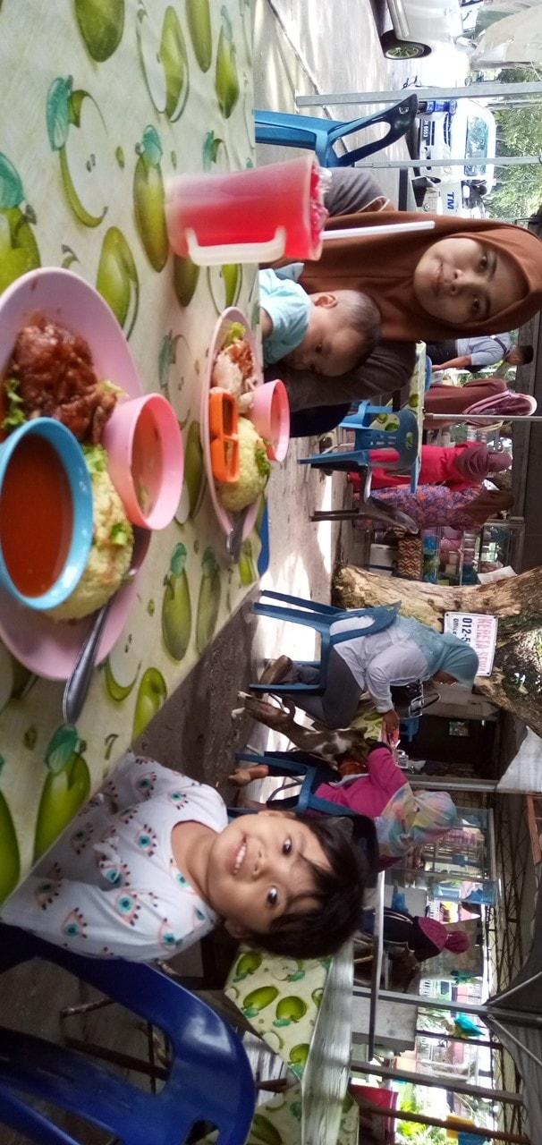 Nasi Ayam Periuk Besar