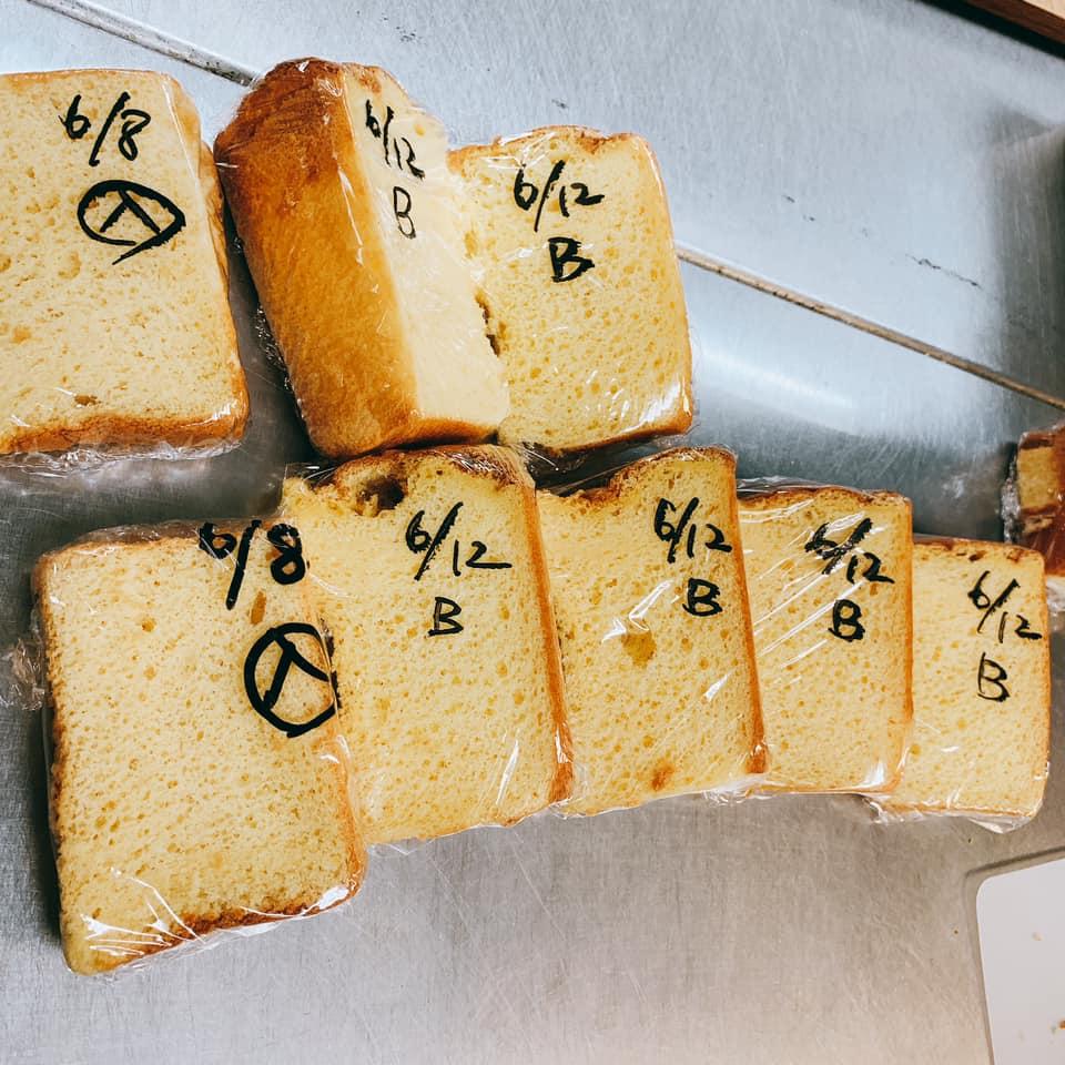 キッチン穴ゴハン
