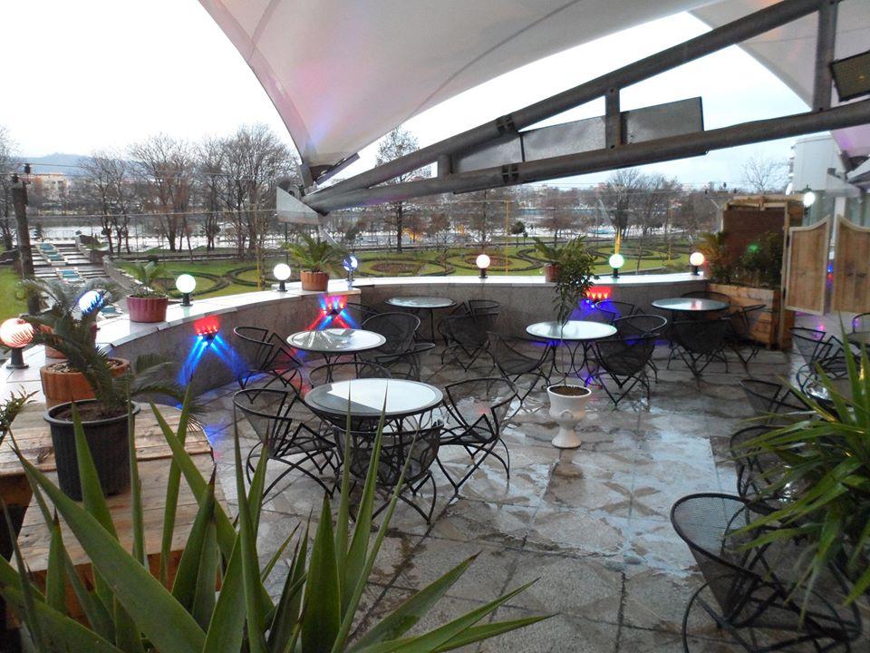 Naderi Coffee shop