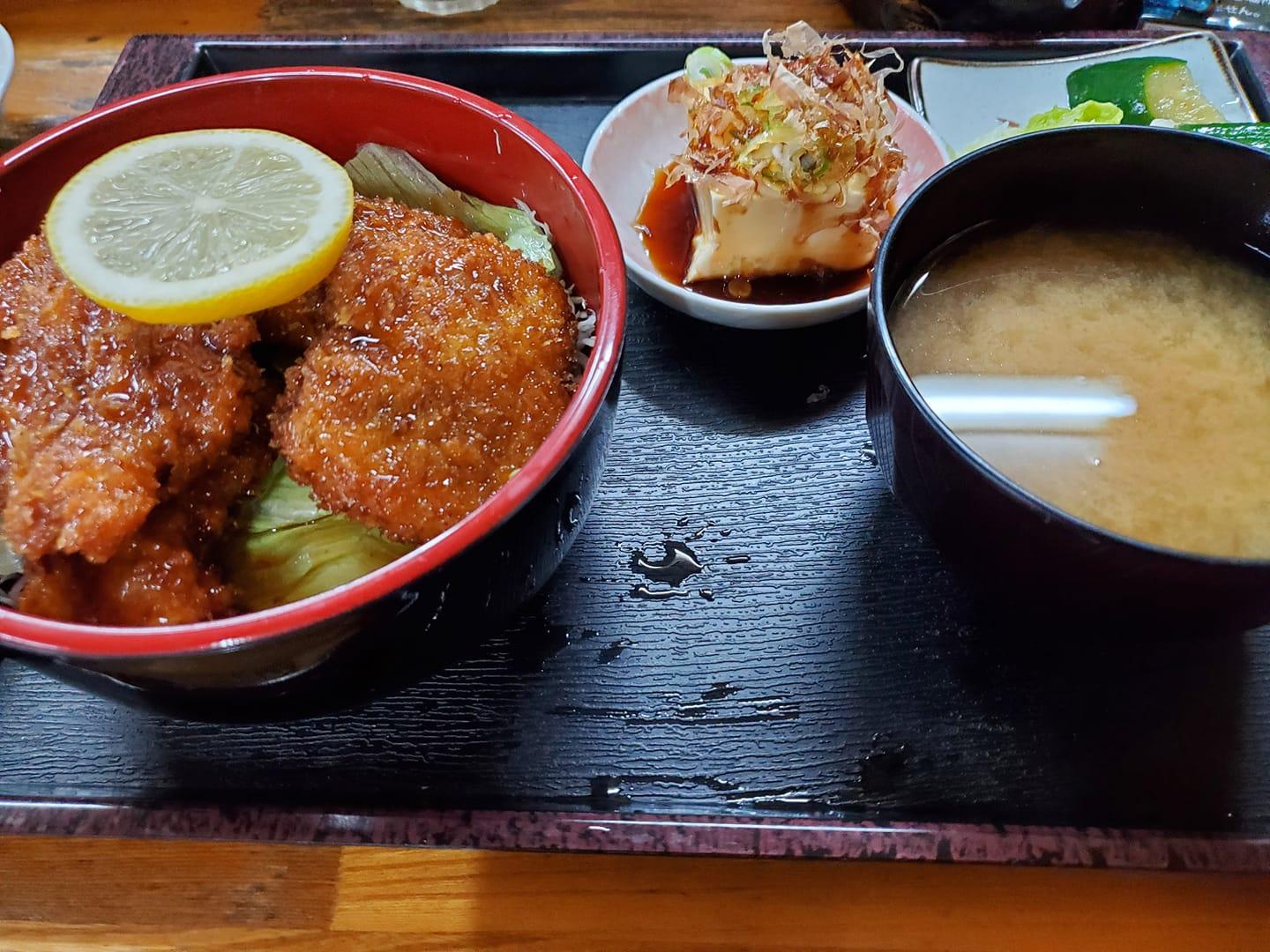 お食事処ごはん