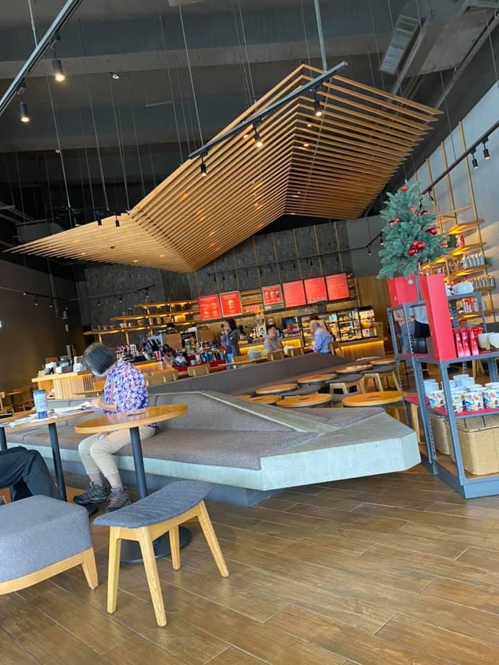 Meet Me At Starbucks-台東新生