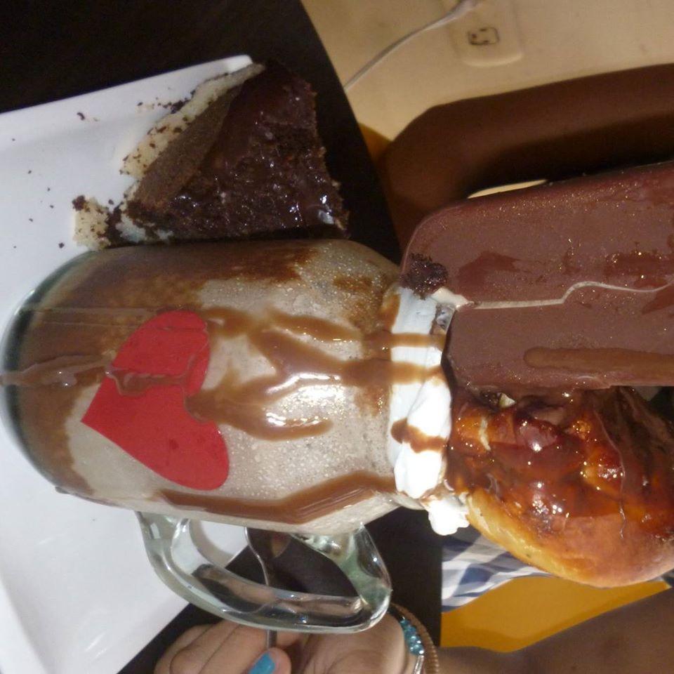 BROWN CAFE
