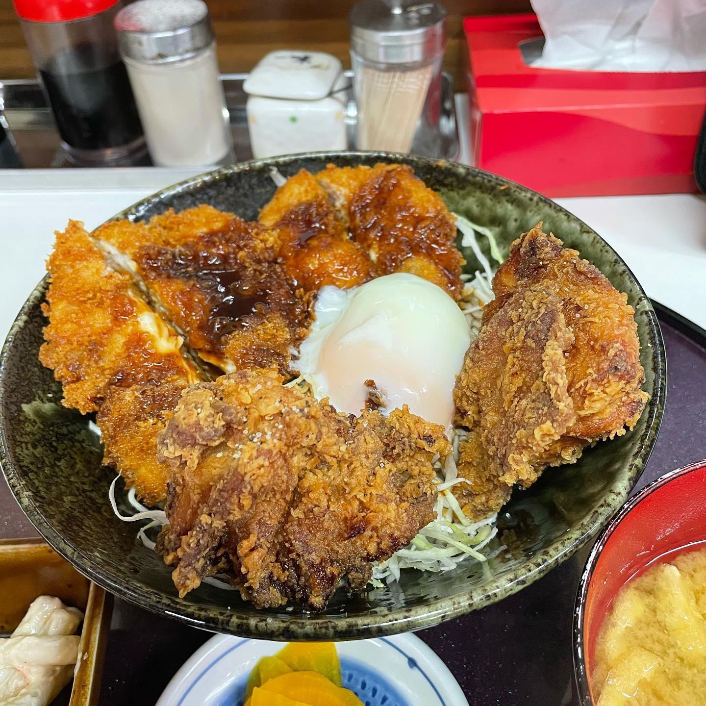 とり安食堂