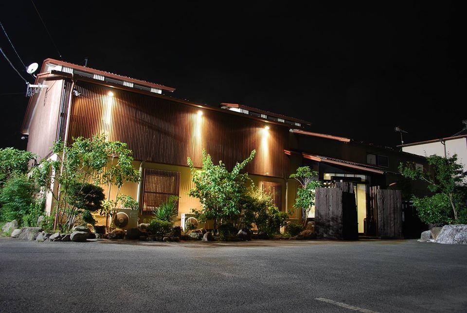 房飲房食にぎやか　柳川店