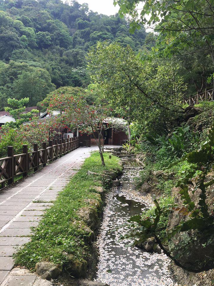 山水居