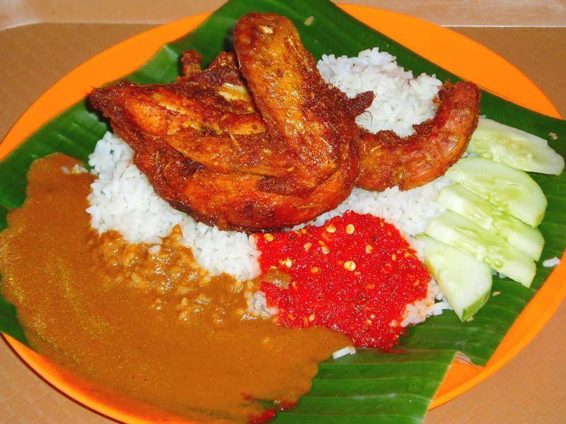 ARI Nasi Kukus Ayam Dara Goreng Berempah Sepang