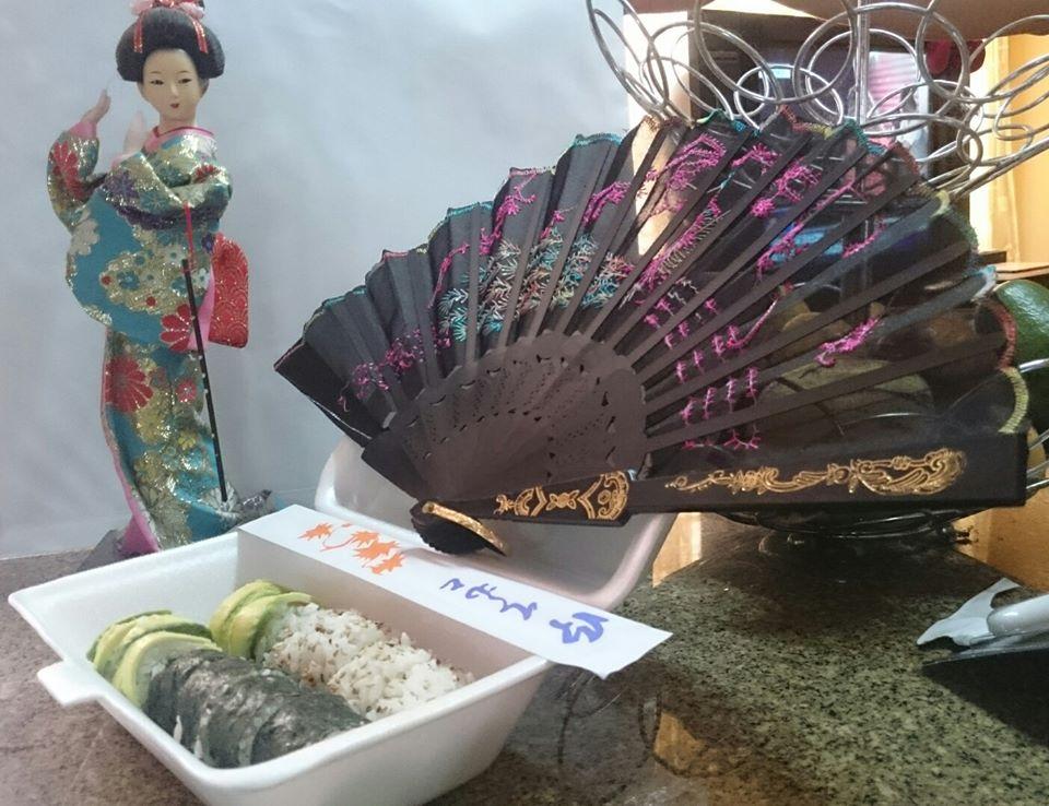 Tsuki Sushi