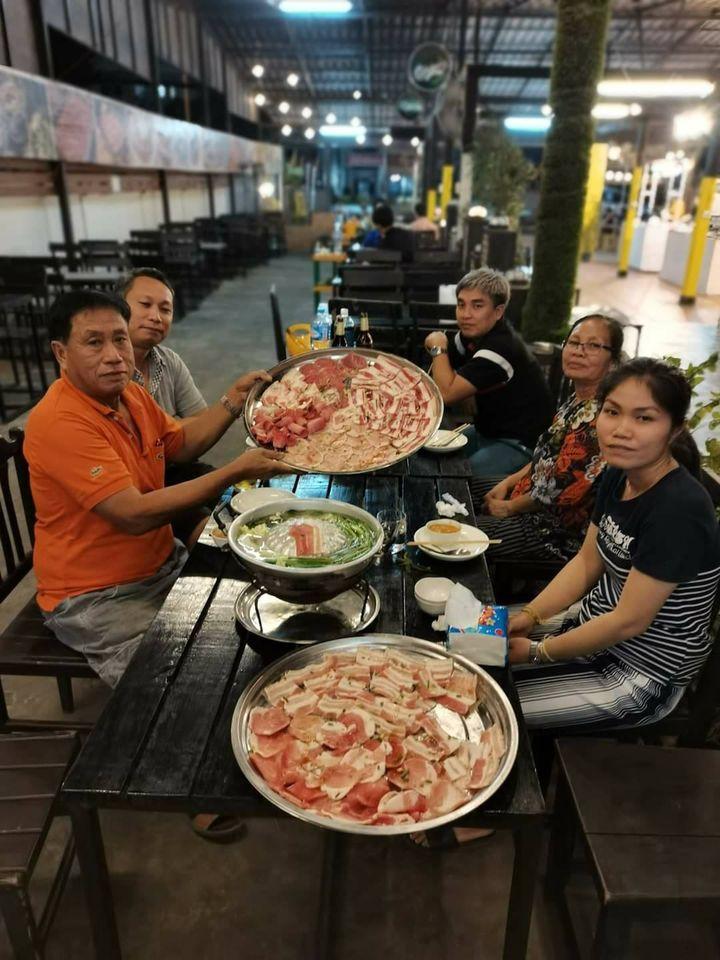 Sentrip Laos ຂະໜົມເຊັນທິບ ຈັດໜັກ