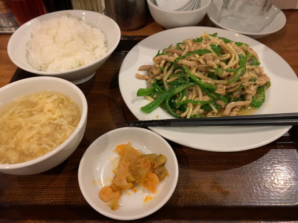 万豚記