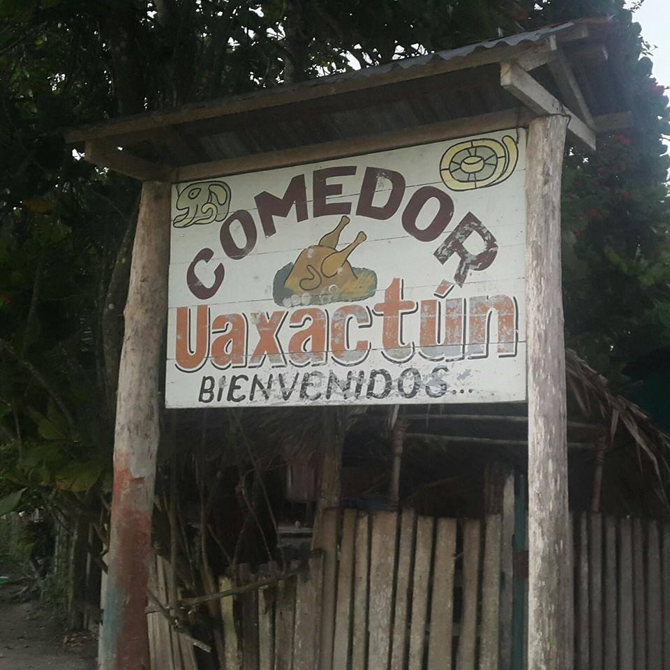 Restaurante "Uaxactún" Flores Petén
