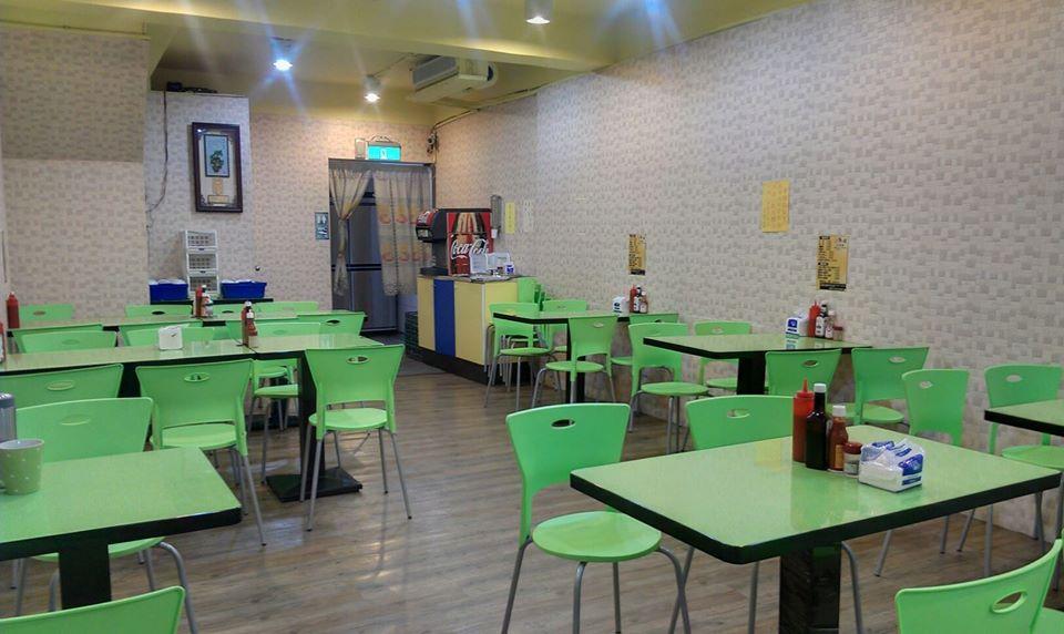 小牛頓牛排館
