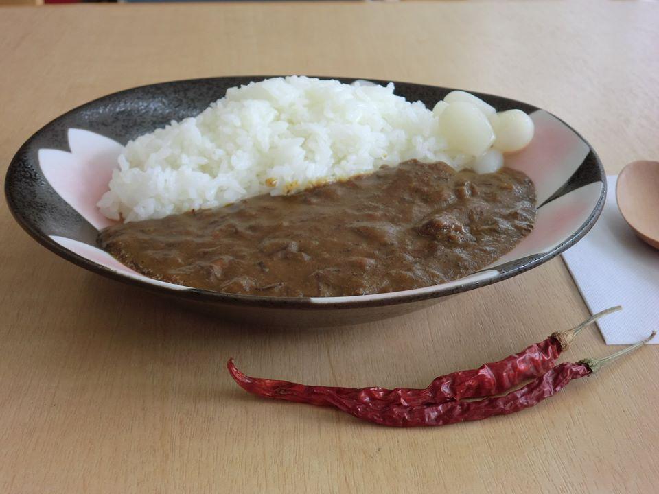 石川県白山市、剣崎なんば（唐辛子）の入ったこだわりのカレー