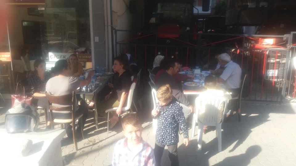 Crispy Pide and Lahmacun Salon