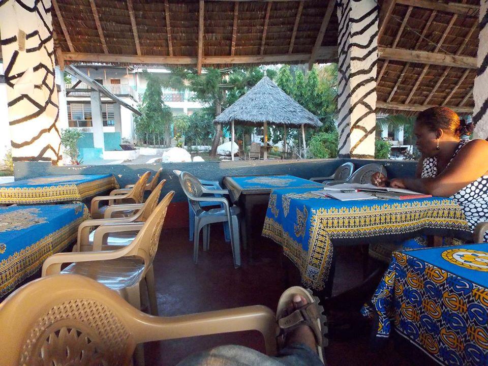 Seaside restaurant - Bandari