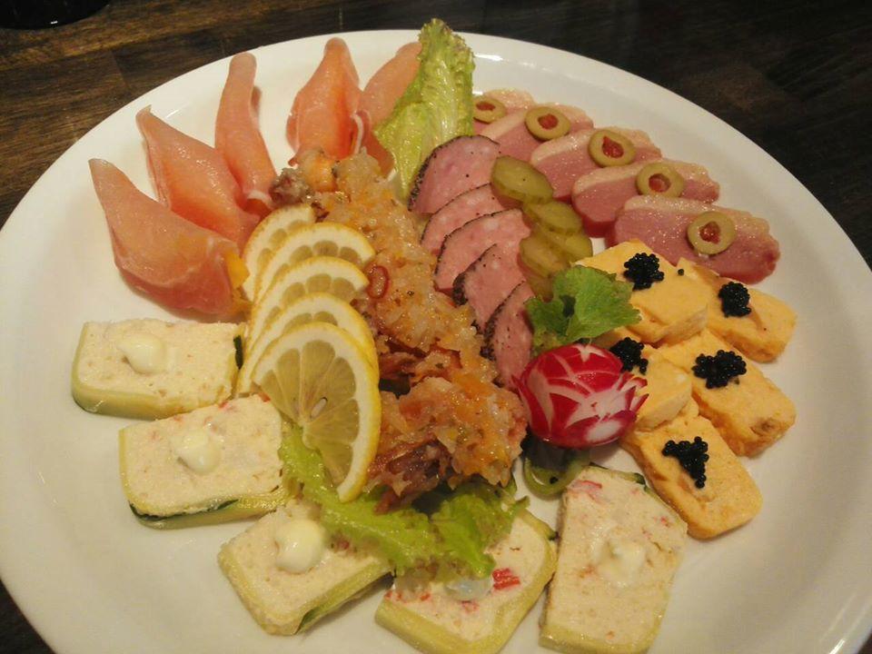 Kitchen Demi anana