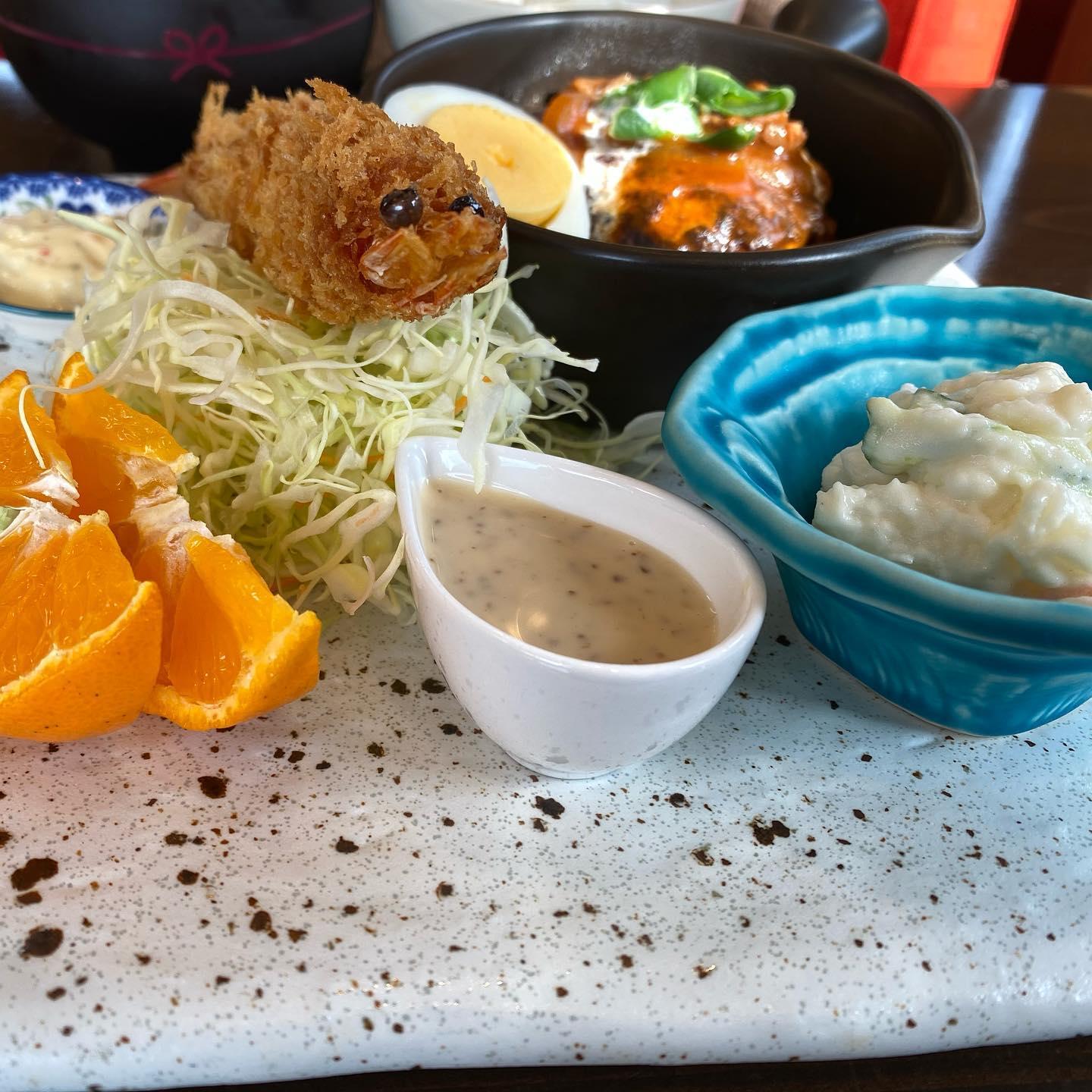 カフェむすび