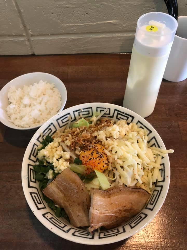 くろとん　宜野湾店
