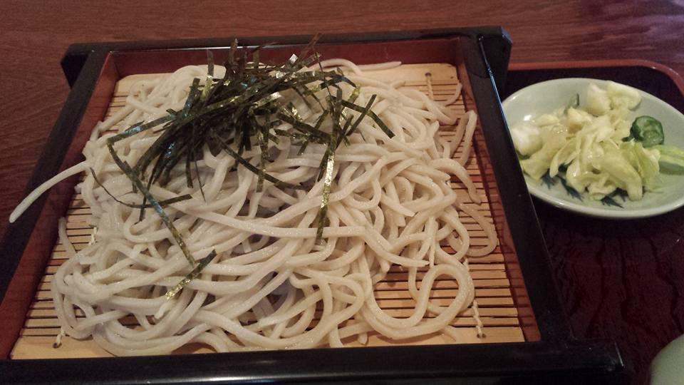 そば処べに花