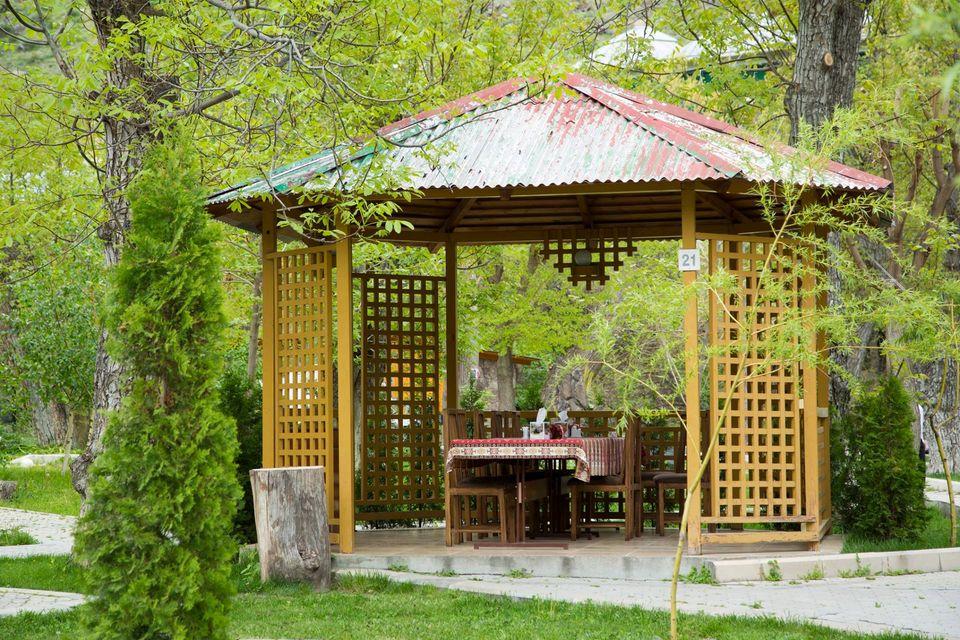 Ashtaraki Dzor Restaurant Complex