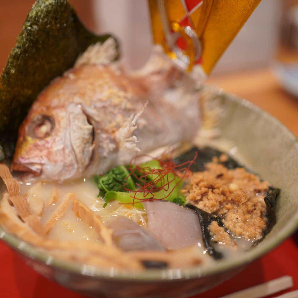 鯛ラーメン穂と花