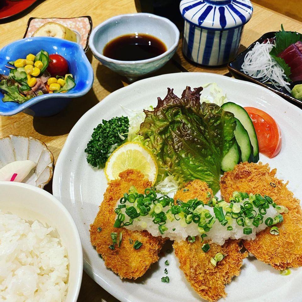 味処 花になあれ