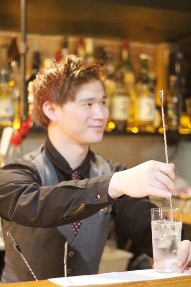 カフェ&バー CrossB