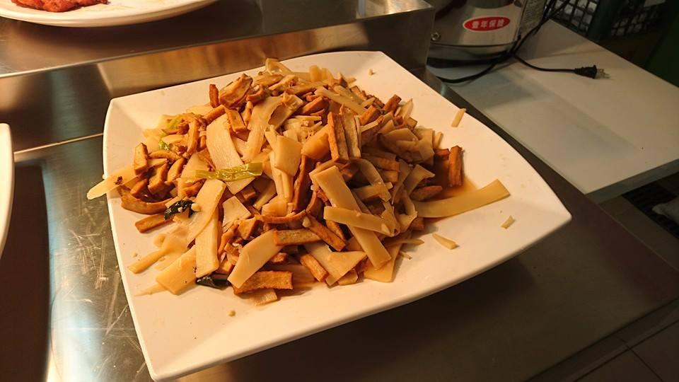 名將排骨飯