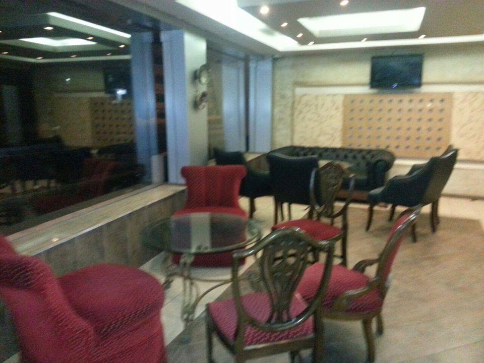 Riviera cafe