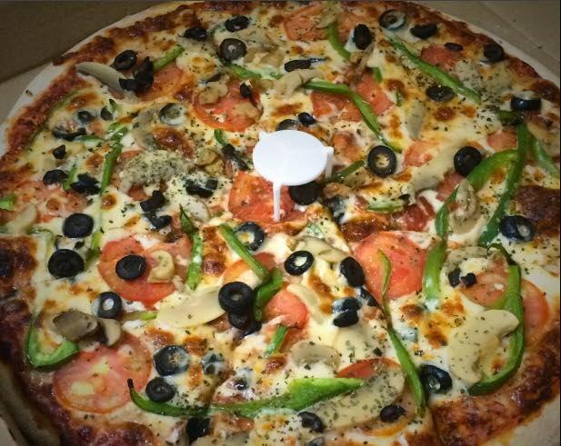 Piccolo's pizza