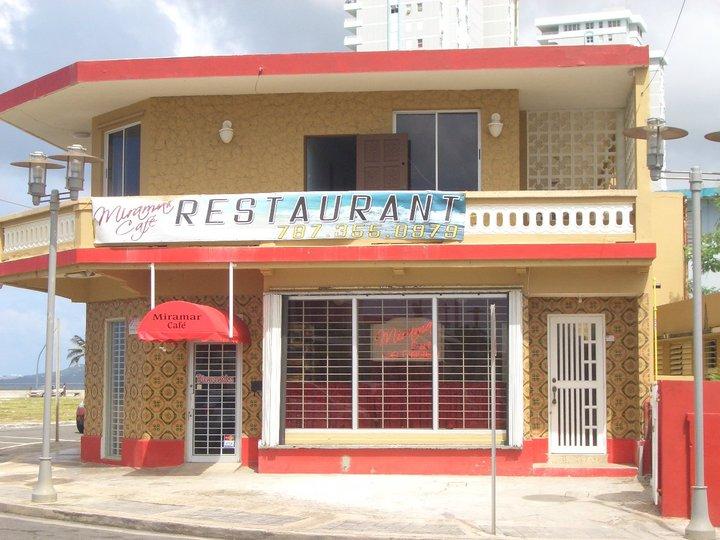 Miramar Cafe La Pared
