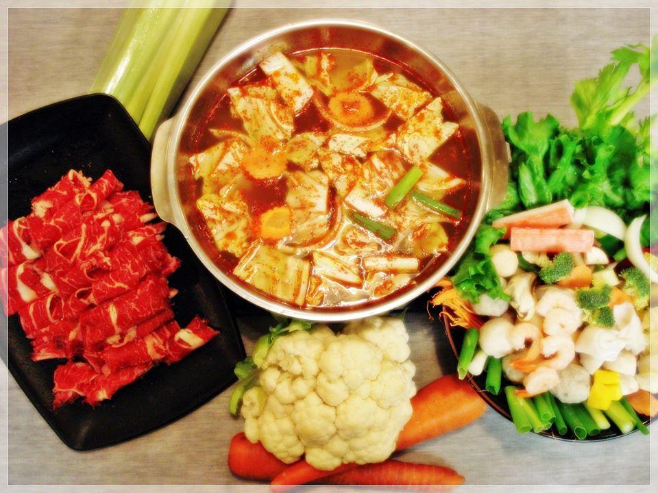Hot Pot & BBQ in Guelph - Thai Villa Cuisine 加拿大貴富市火鍋店
