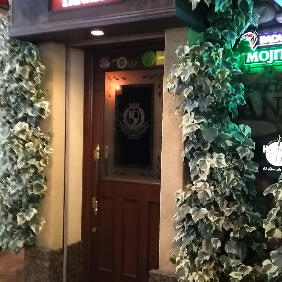 COCKTAIL BAR TANAKA