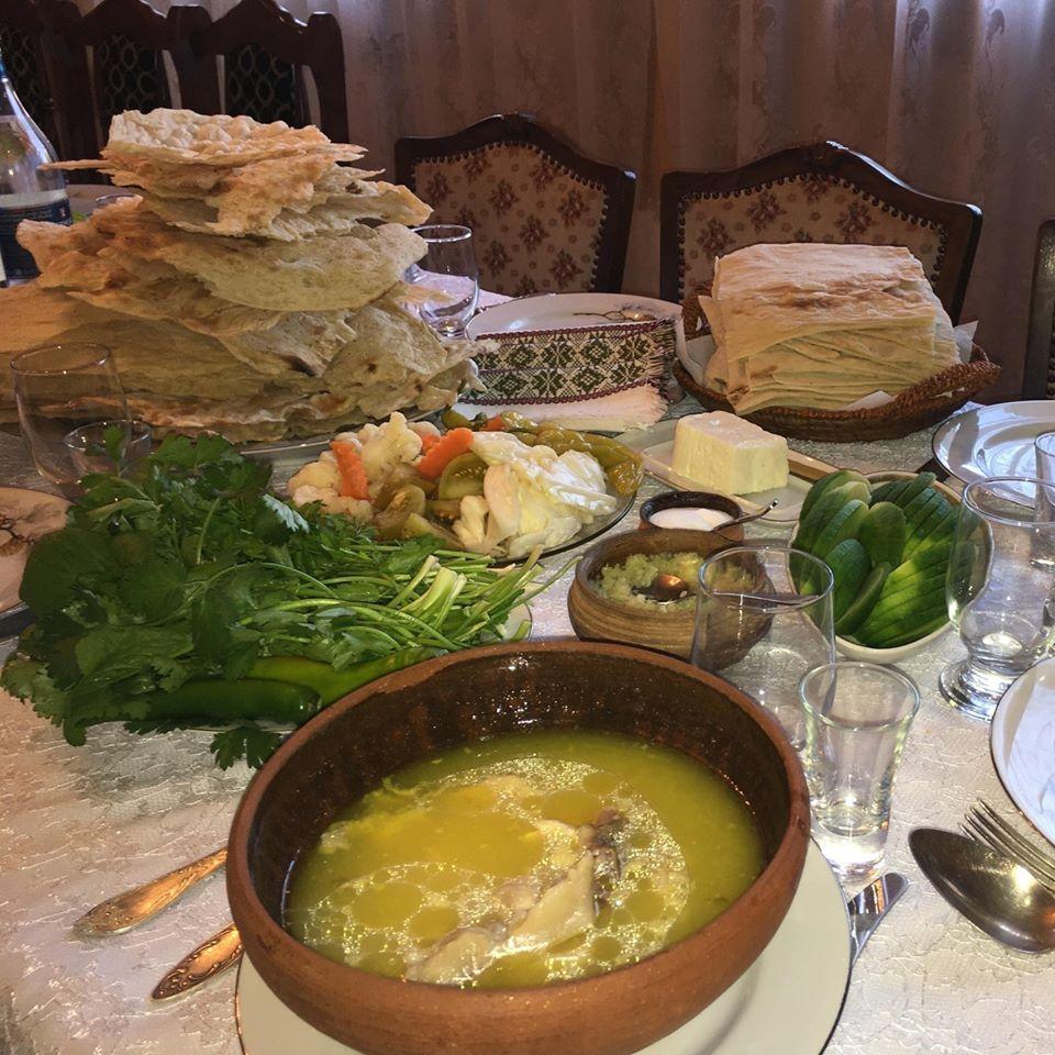 Տատիկի Տանը /To the Grandmother