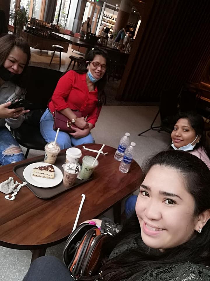 Starbucks grand Avenues phase 4