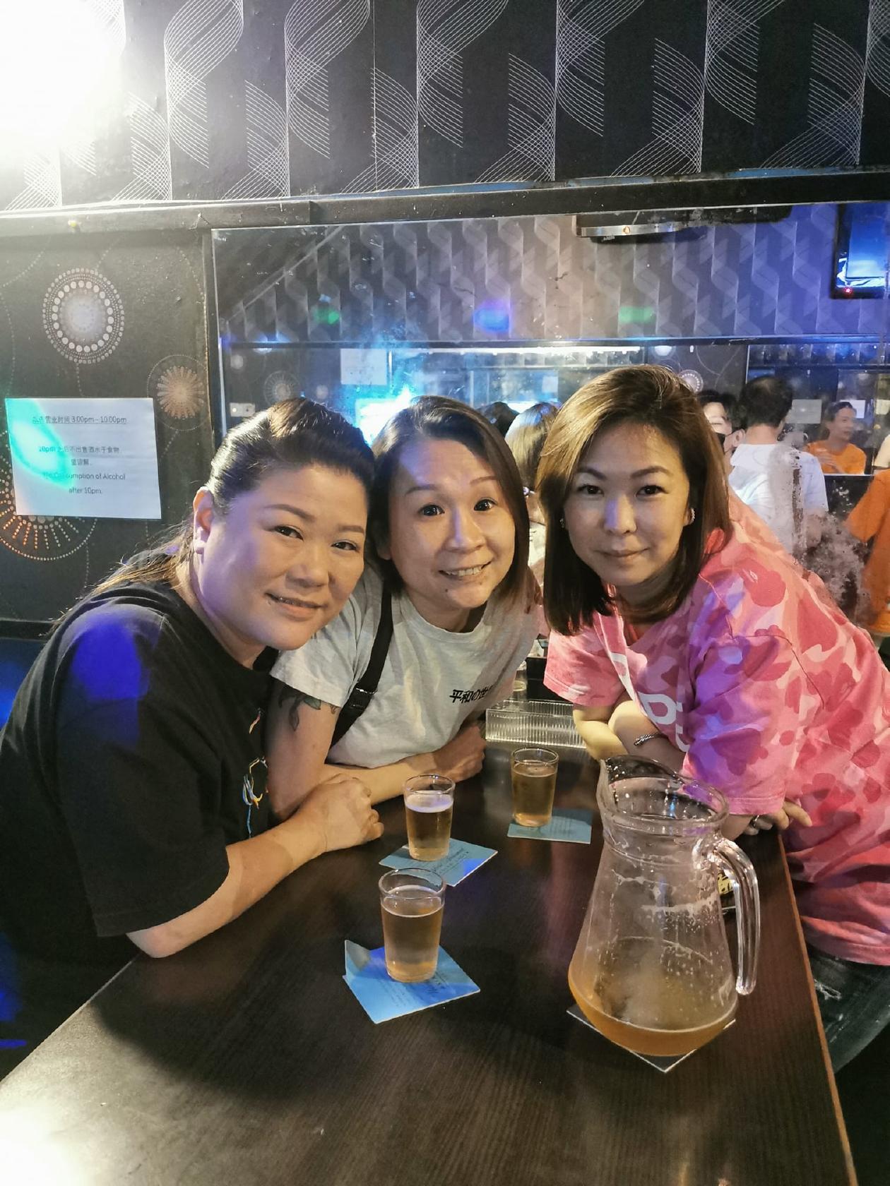 99 Feeling Pub