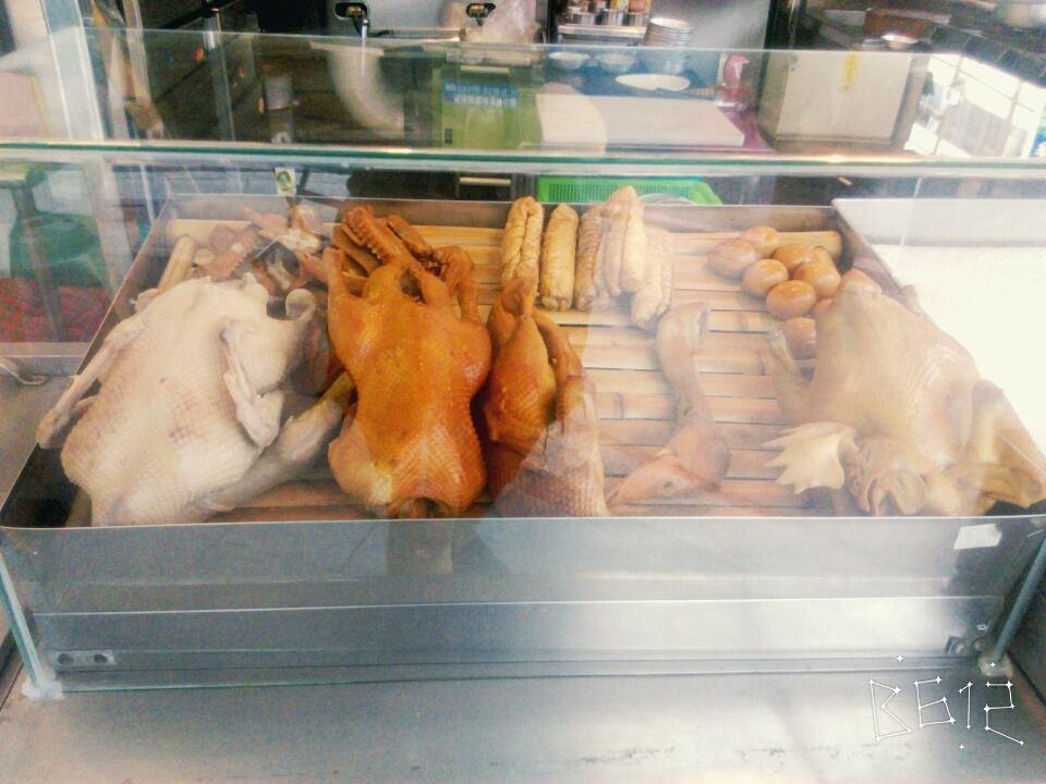 ㄧㄚ霞平價小吃 - 招牌鴨肉-海鮮.熱炒類 Pingtung