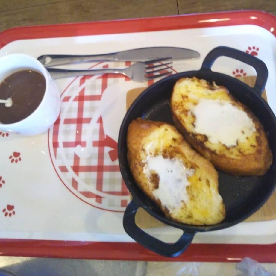 cafe de Qoon