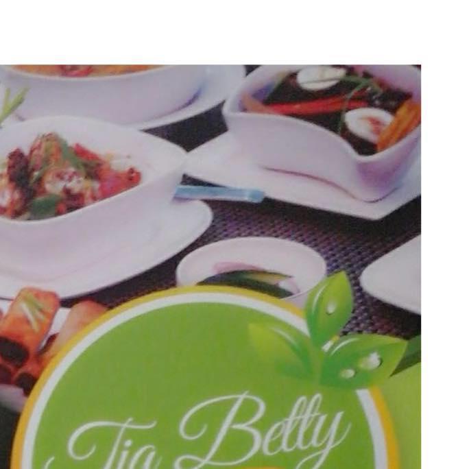 Tia Betty