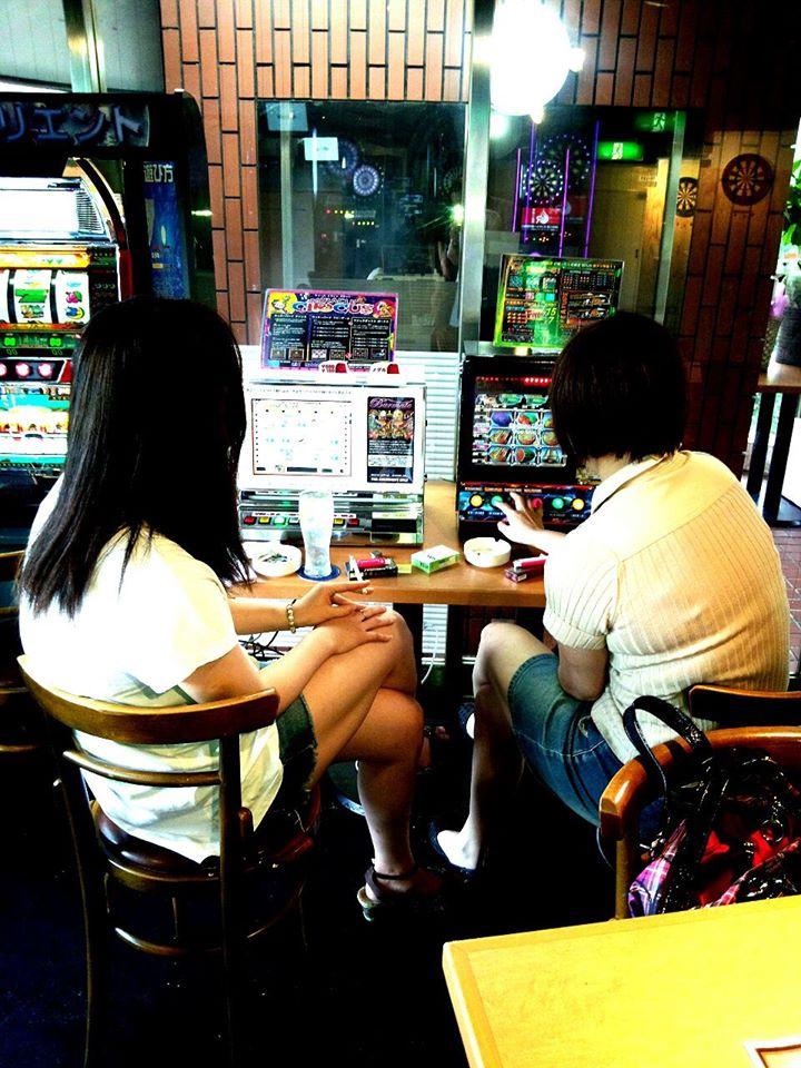 Tanos Cafe