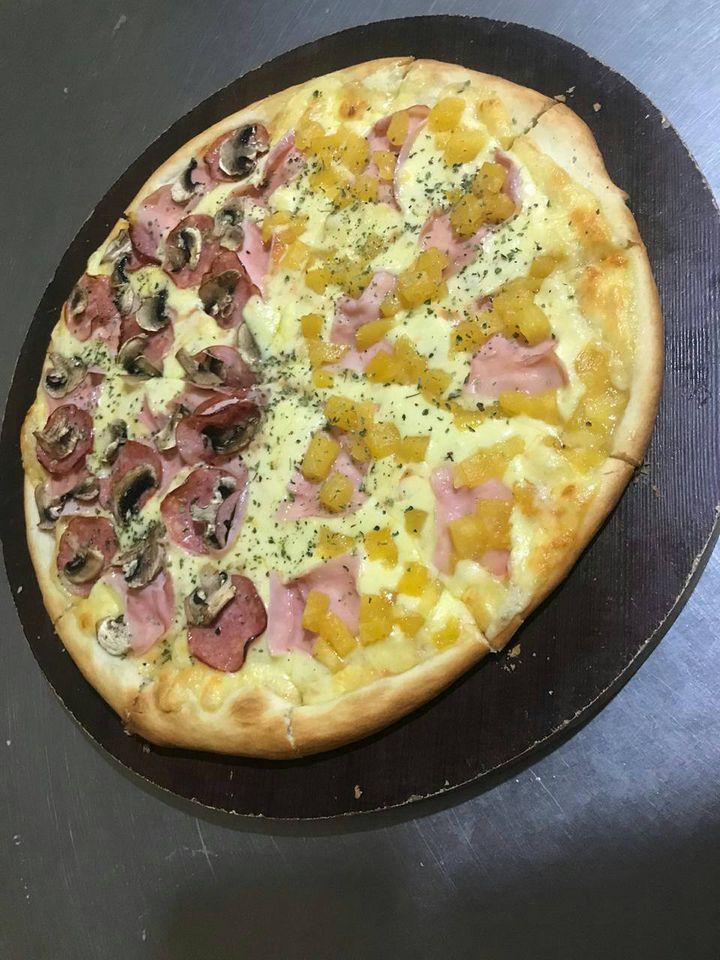 Napolitan's Pizza